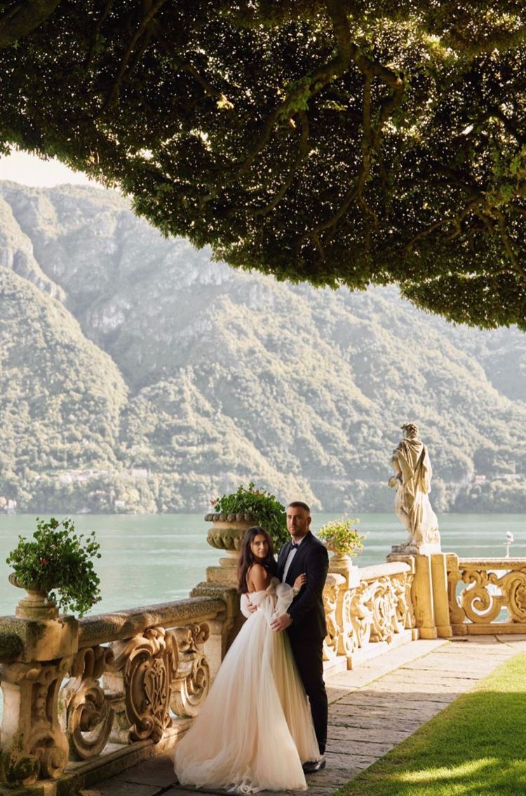 החתונה של פלג וען באגם קומו (צילום: עומרי לוי)