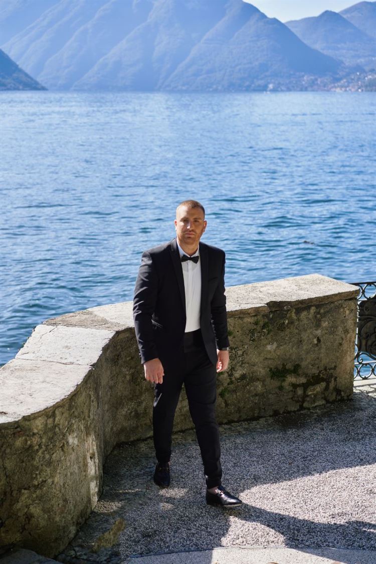 החתונה של פלג וען באגם קומו (צילום: עומרי לוי)