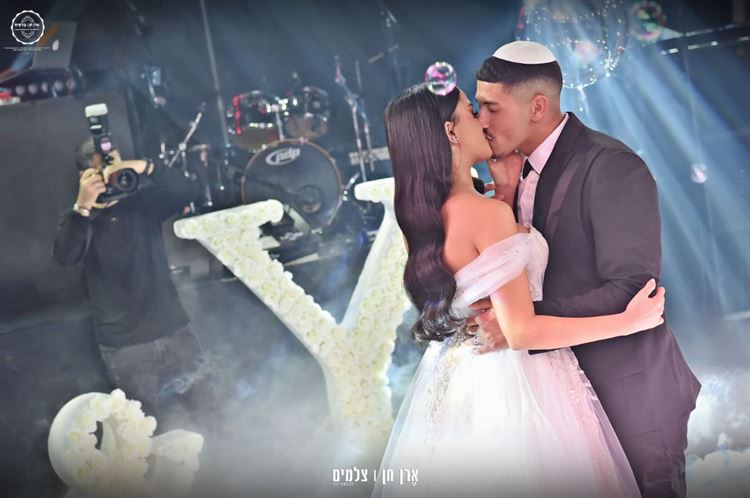 על הרחבה, ספיר וירדן (צילום: אֶרן חן | צלמים)