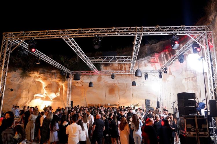 החתונה של נופר ואמיר (צילום: רון קובי)