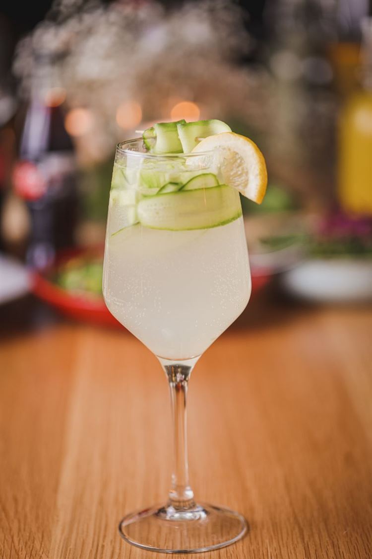 תפריט 2022 של WIN (צילום: וואלה! מזל טוב)