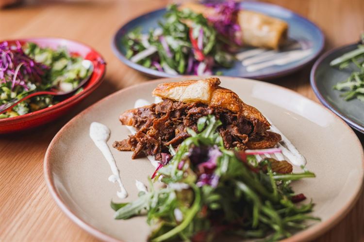 תפריט 2022 של WIN (צילום: וואלה! מזל טוב)