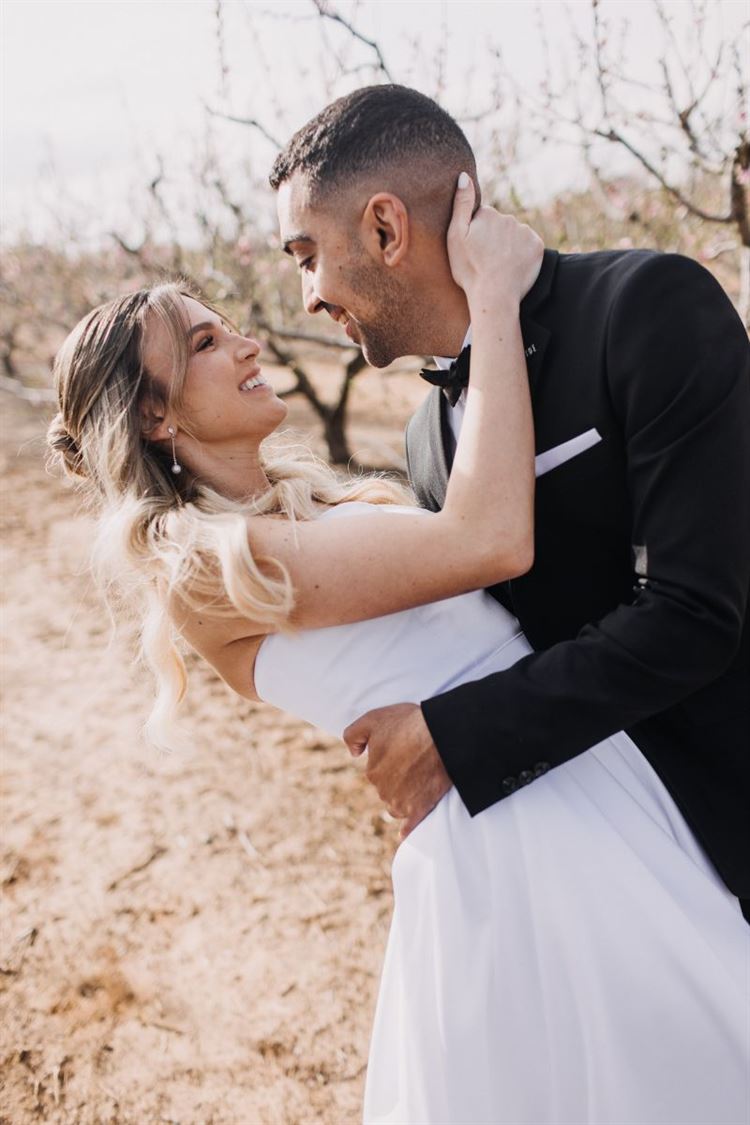 יוליה ויקיר פרץ עוד רגע נשואים (צילום: תום סיימון)