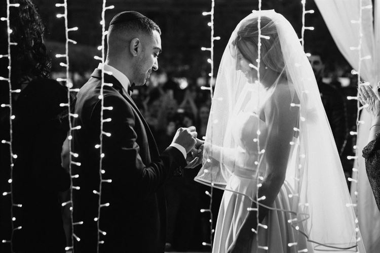 החתונה של יוליה ויקיר פרץ (צילום: תום סיימון)