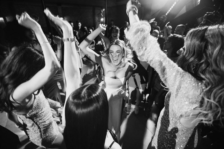 החתונה של יוליה ויקיר פרץ (צילום: תום סיימון)