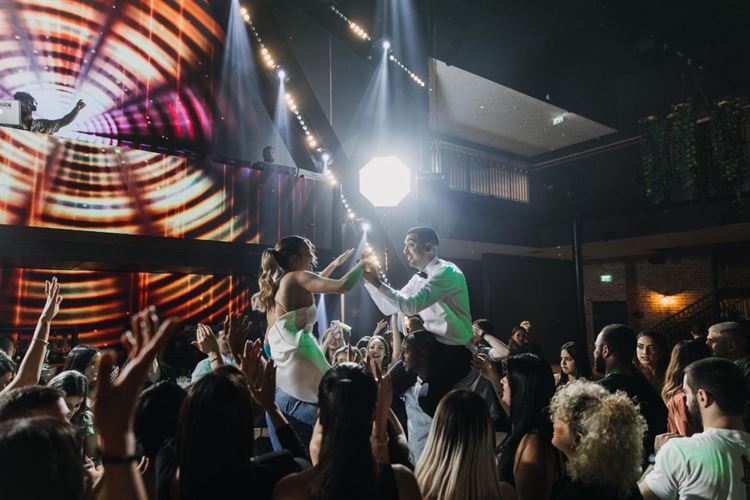 החתונה של יוליה ויקיר פרץ (צילום: תום סיימון)