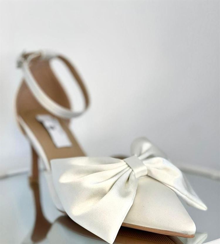 קולקציית נעלי הכלות של יניב פרסי (צילום: טליה ביטון)