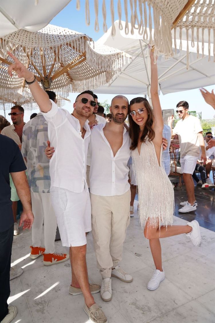 חתונת הצהריים אנסטסיה ונועם קטן (צילום: דור סקרה)