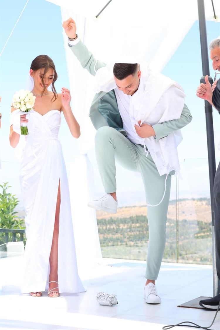 חתונת הצהריים אנסטסיה ונועם קטן (צילום: דור סקרה)