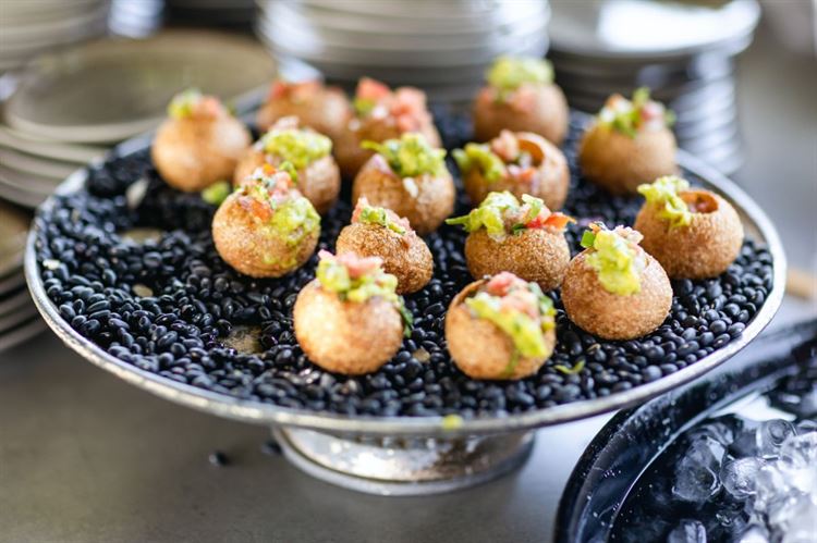 החתונה של ירדן נגלשטיין ושקד קרייתי (צילום: עומר קורן)