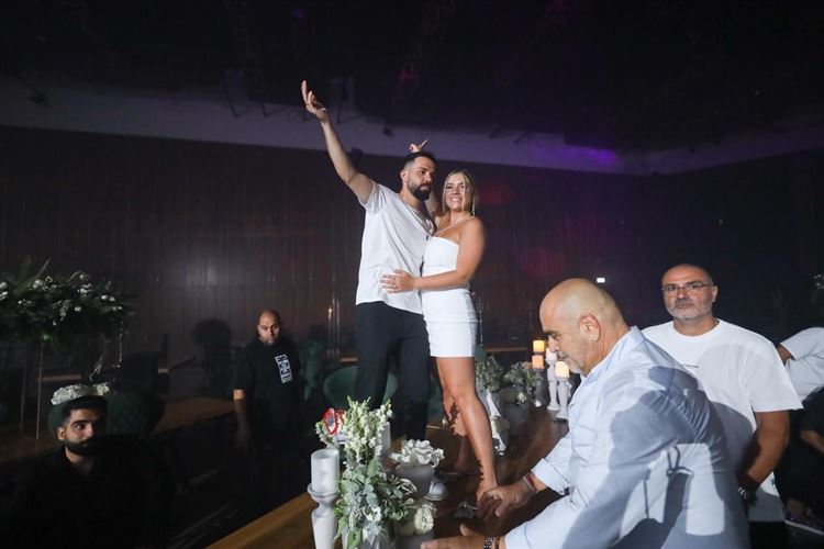 החתונה של עמית בכר עמית בכר ודקל גיני (צילום: momentos etay & shay)