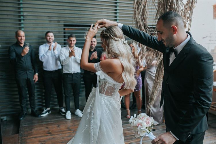 החתונה של קארין דחטיאריוב וירדן גידו (צילום: אנדריי אברמוב)