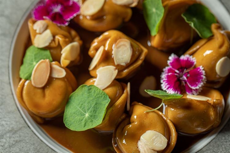 מתחם האירועים LAGO (צילום: מרטין שישפרוטיש)