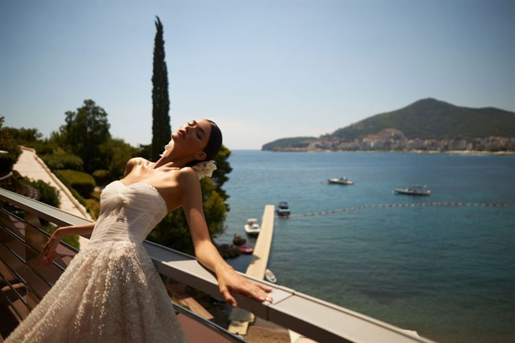 קולקציית סתיו 2023 של ענבל דרור (צילום: אלון שפרנסקי)