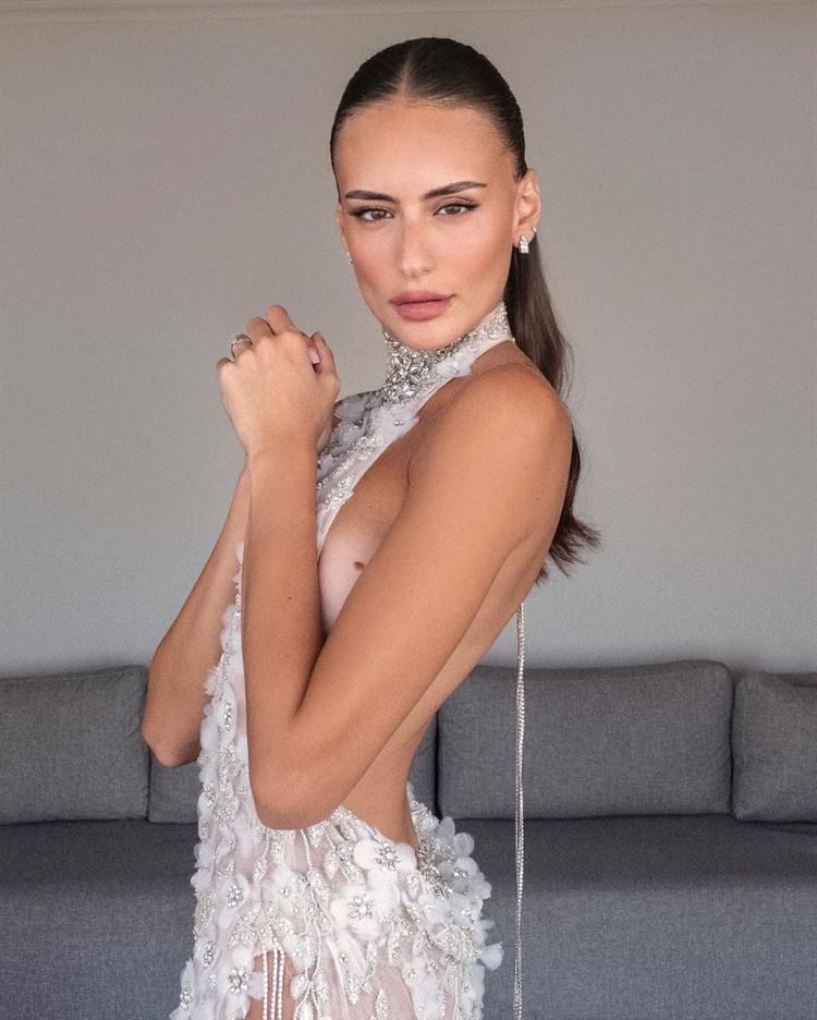 שמלת הכלה הרביעית של ליבר בלילתי (צילום: נאור אפל)