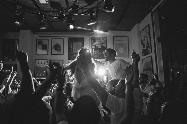 החתונה של אייר ורון (צילום: עידו סיטבון)