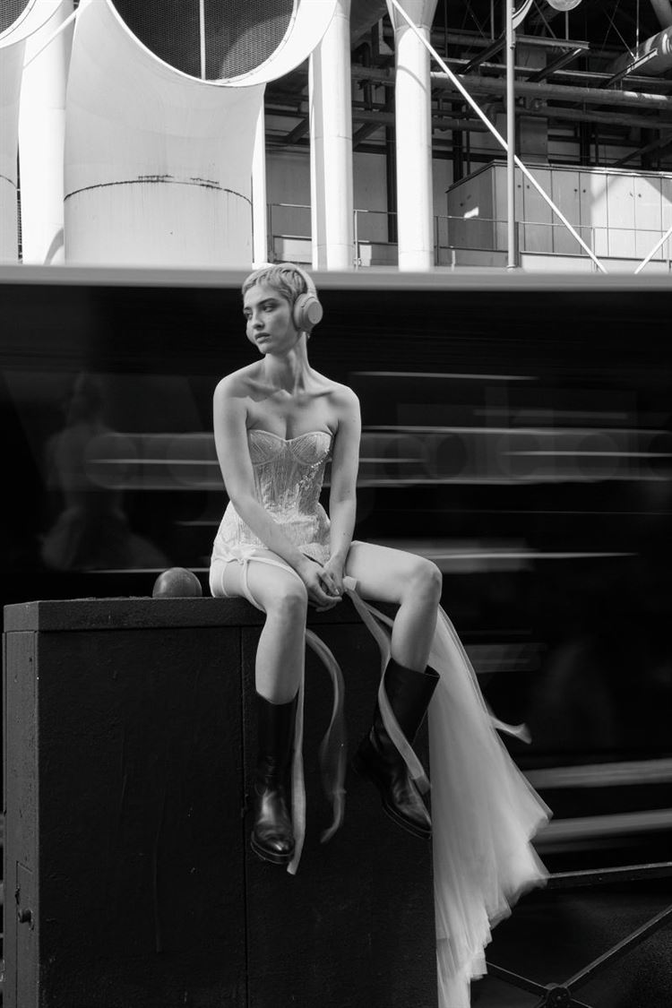 קולקציית 2023 של מעצבת שמלות הכלה ליז מרטינז (צילום: דודי חסון)