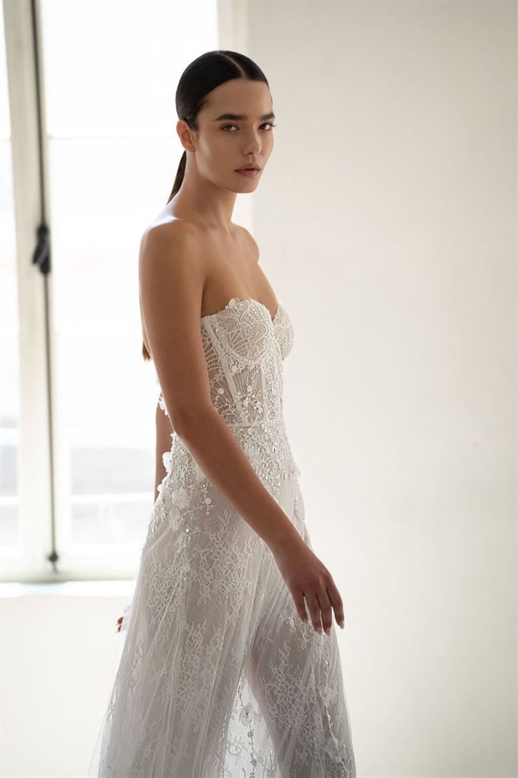 קולקציית 2022 של אנסטסיה שץ (צילום: אלמוג גבאי)