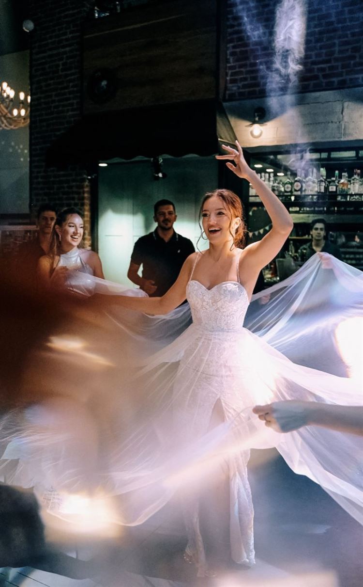 בהחלט רקדה, ויקטוריה על הרחבה בבית - חלל אירועים אורבני (צילום: Yuliya Mazilova)