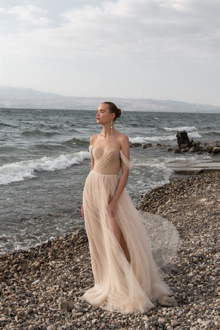 קולקציית הביכורים של דניאל אברהם (צילום: לי אגמון)