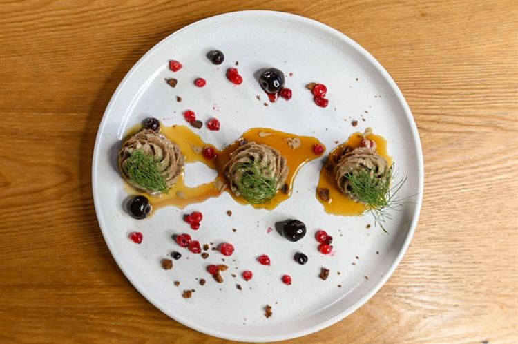 תפריט 2023 של טרויה (צילום: וואלה! מזל טוב)