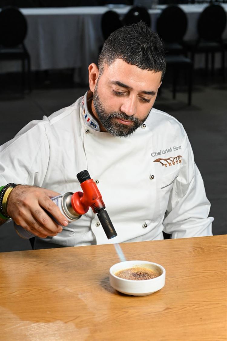 תפריט 2023 של טרויה (צילום: וואלה! מזל טוב)