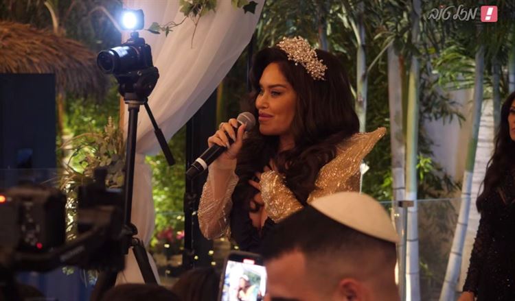 אביבית בר זוהר עורכת את החופה  (צילום: וואלה מזל טזל טוב)