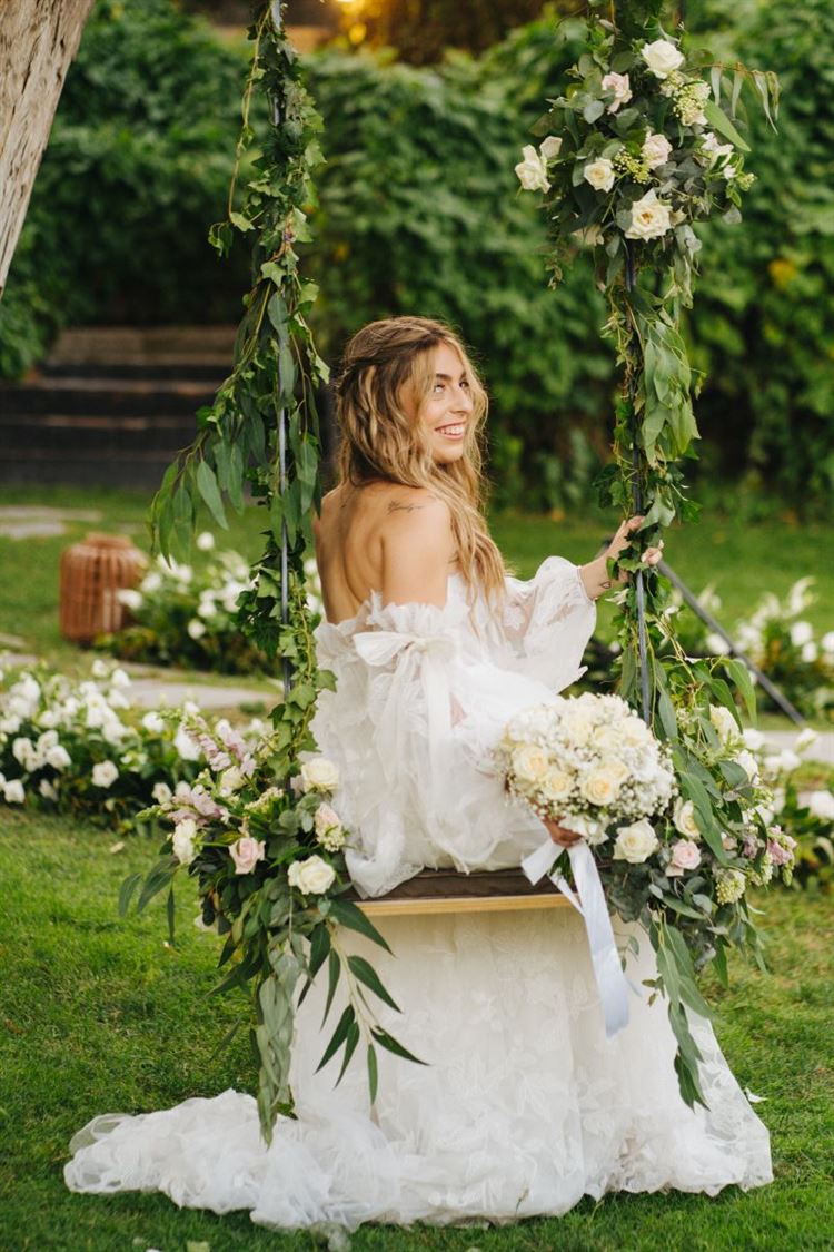 אביב יפרח בשמלת כלה של ליהי הוד (צילום: Sam Studio)