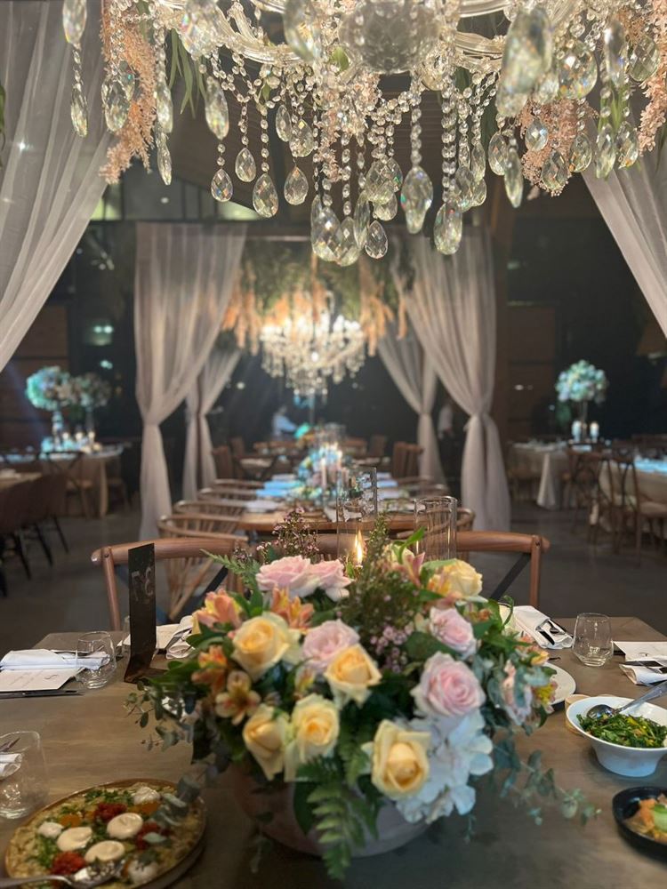 החתונה של עופרי ארד ושני ברגר במתחם האירועים אלכסנדר (צילום: וואלה! מזל טוב)