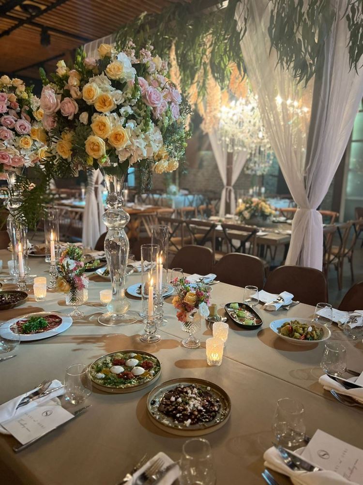 החתונה של עופרי ארד ושני ברגר במתחם האירועים אלכסנדר (צילום: וואלה! מזל טוב)