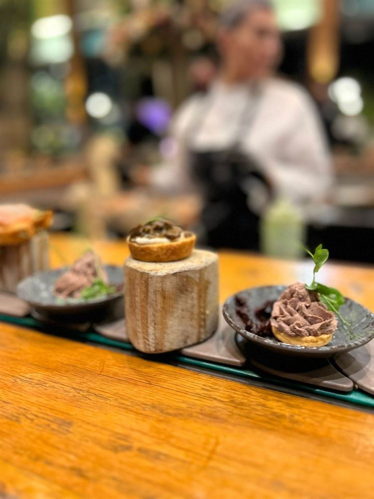 החתונה של עופרי ארד ושני ברגר במתחם האירועים אלכסנדר (צילום: וואלה! מזל טוב)