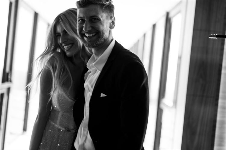 שלי ורותם סניידר מוכנים לפסטיבל החתונה שלהם (צילום: שי אשכנזי)