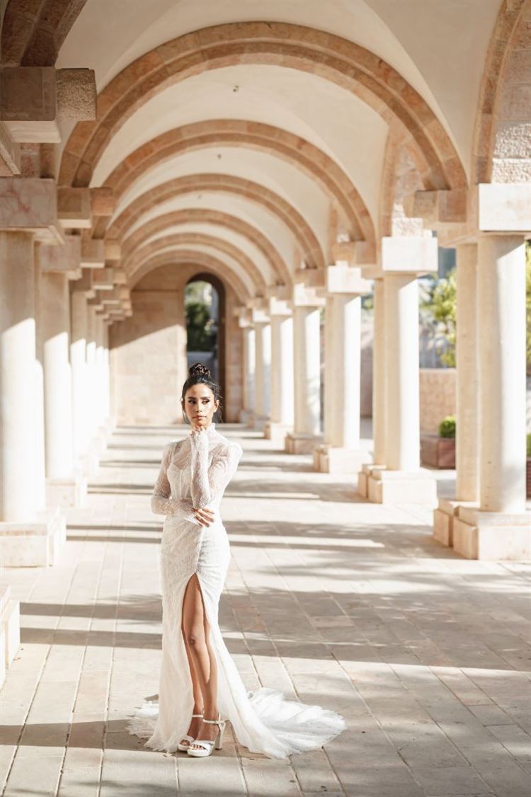 רון בשמלת כלה של שלומית אזרד (צילום: רועי חרזי)