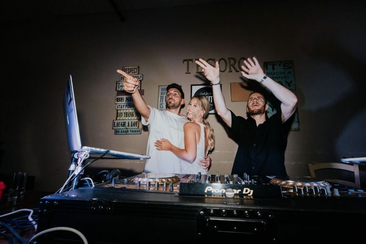 החתונה של קים הוד ועומר משאלה (צילום: שי בוזגלו | YOUR STORY)