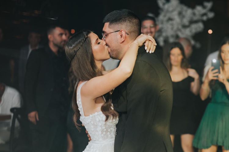 החתונה של לוטם דניאל ואבירן ביטון (צילום: וילו רוטר, Your story wed)