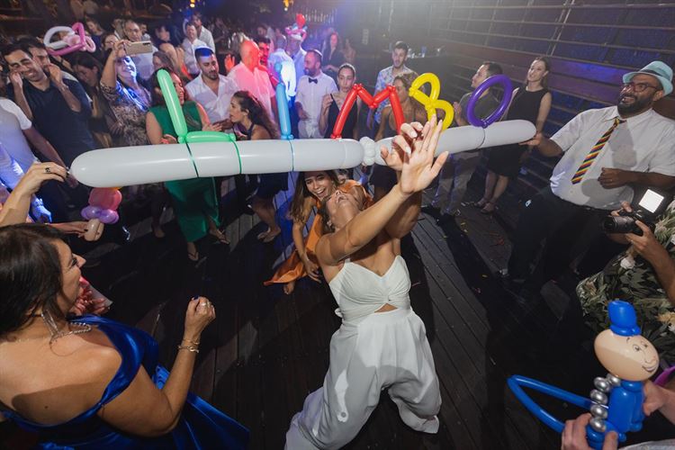 החתונה של אלמוג ובר (צילום: אנדריי אברמוב)