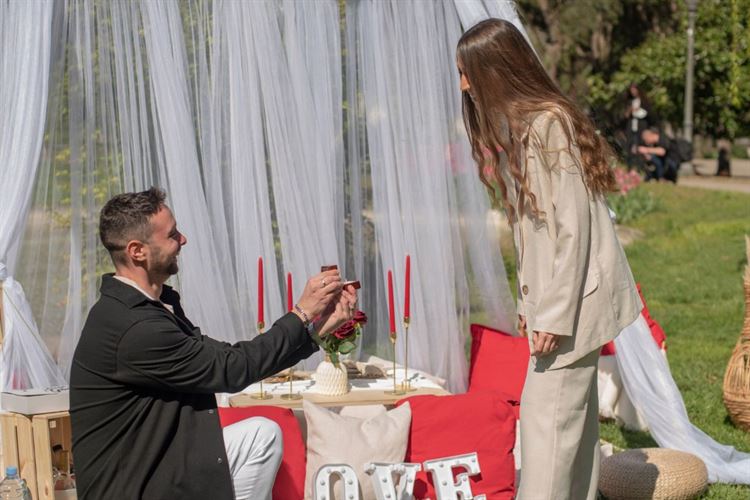 הצעת הנישואים. עדן יעקובי וטל רענן (צילום: פרטי)