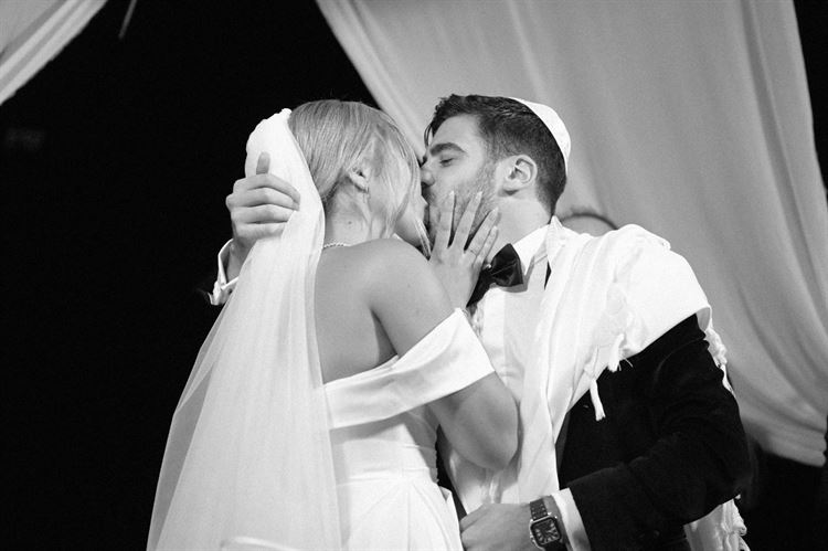 החתונה של נועה ועומר (צילום: מיקי סויסה)