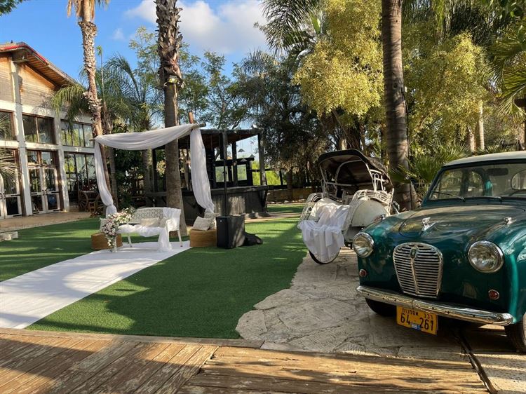 מתחם האירועים 'אגדת דשא' (צילום: יחצ)