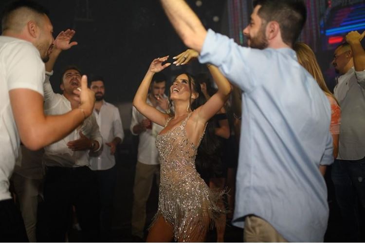 החתונה של ענבל חכמון ומארו ג'נח צילום: אלעד סאסי)