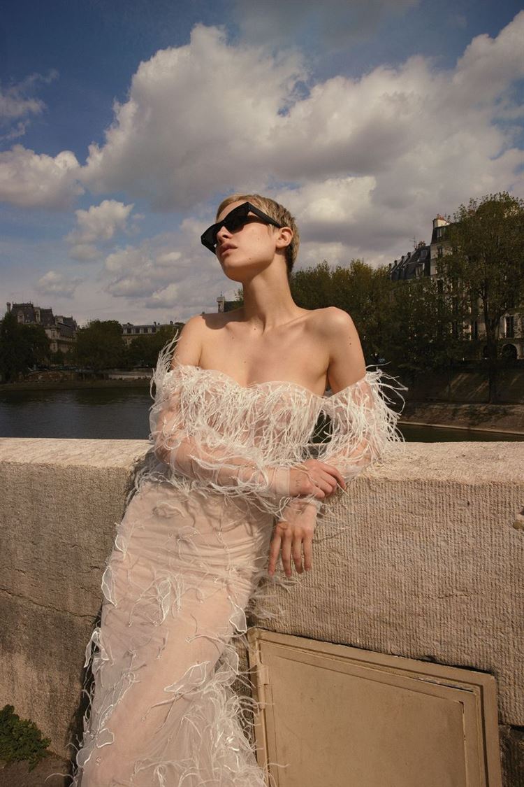 קולקציית 2023 של מעצבת שמלות הכלה ליז מרטינז (צילום: דודי חסון)