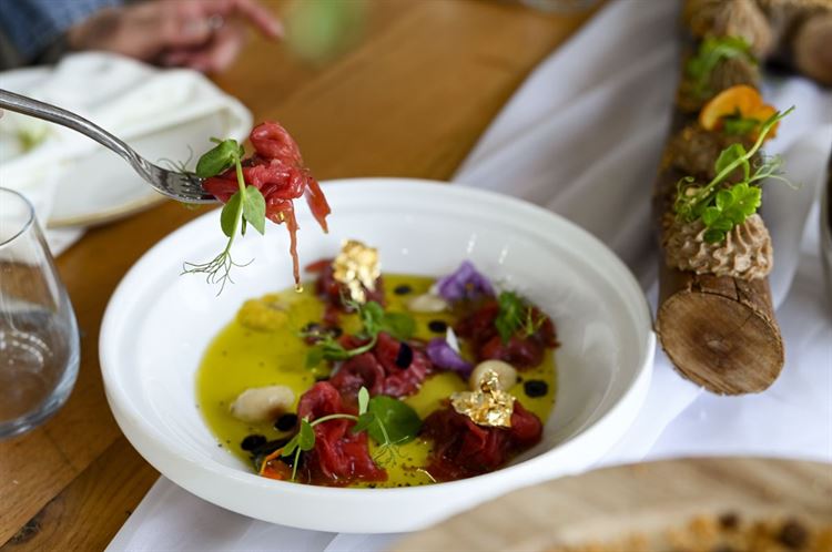 התפריט החדש של מתחם האירועים 'סקיי גארדן' (צילום: וואלה! מזל טוב)