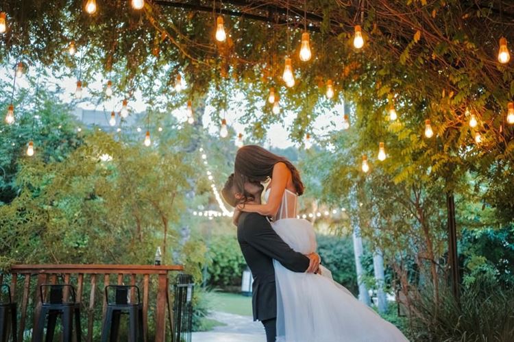 החתונה של ירדן ברזילאי ובן צעירי (צילום: מלאכים לבנים)