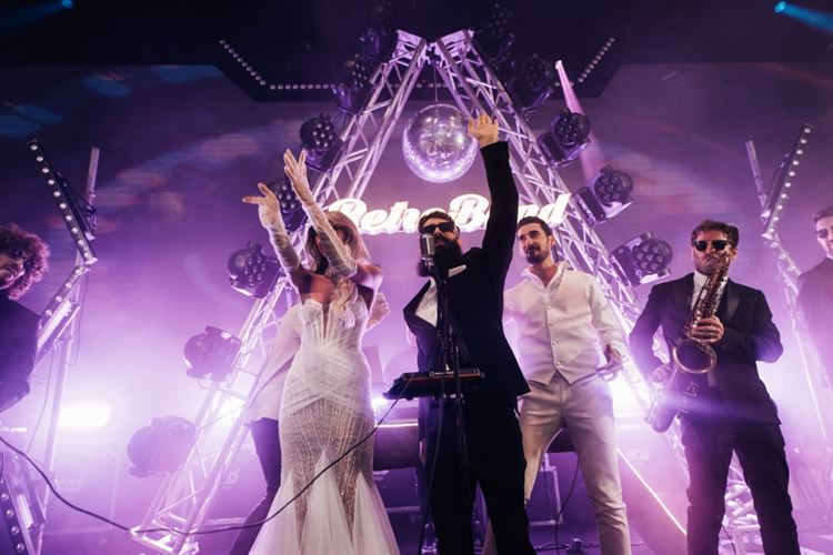 החתונה של דניאלה ברדה ושגיא אלמקיאס (צילום: דניאל דיין)