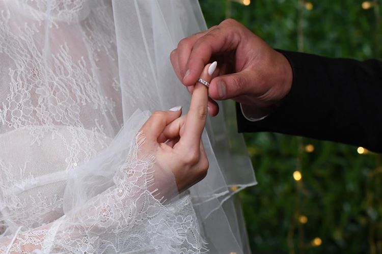 החתונה של סתיו זיתון וירין צרפתי (צילום: 