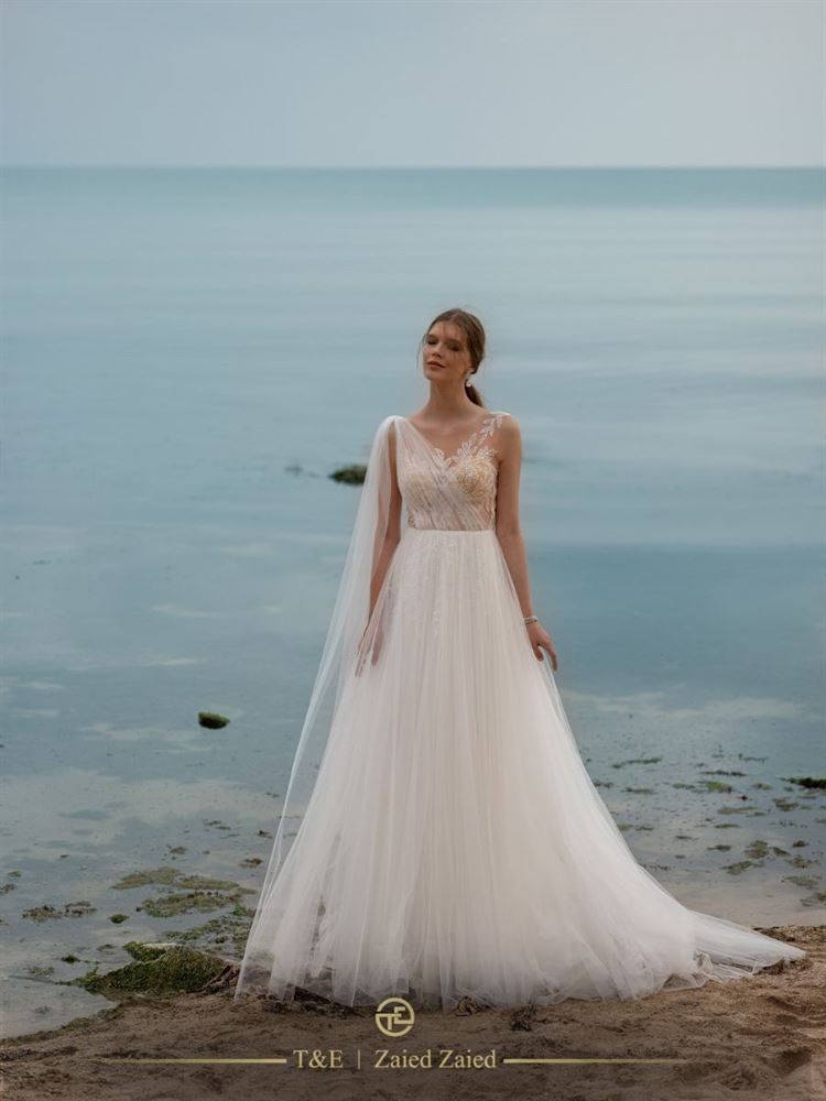 גן עדן של שמלות: הכירו את T&E FASHION 6