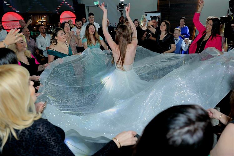 החתונה של אלינה חאיט ושלום ג'רבי (צילום: אייל צלמים)