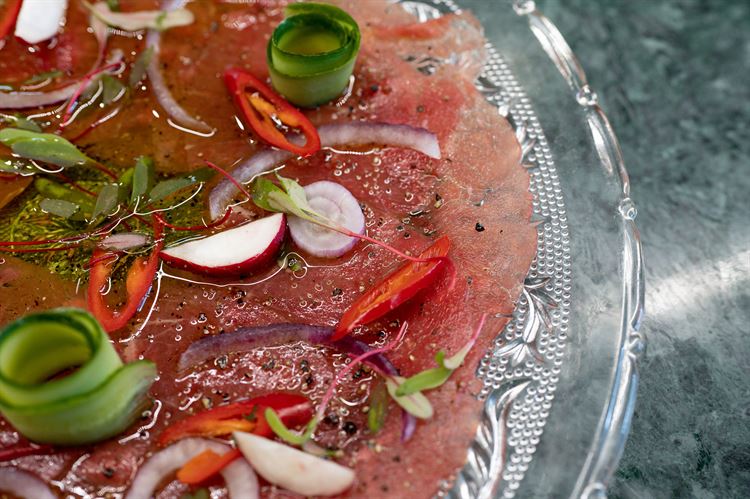 קרפציו בקר (צילום: וואלה! מזל טוב)