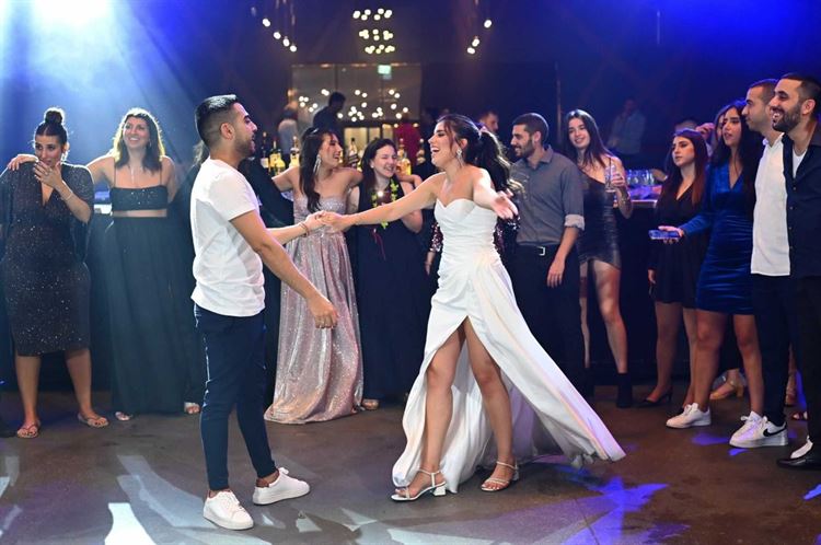 החתונה של גל ולירן (צילום: אספוסה)