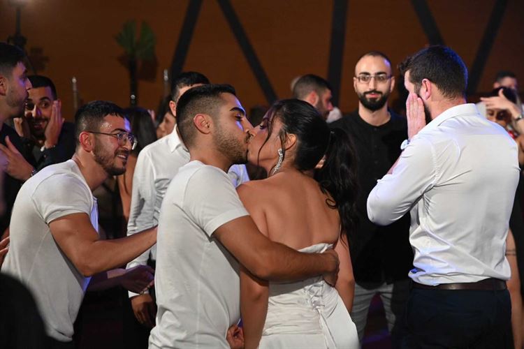 החתונה של גל ולירן (צילום: אספוסה)